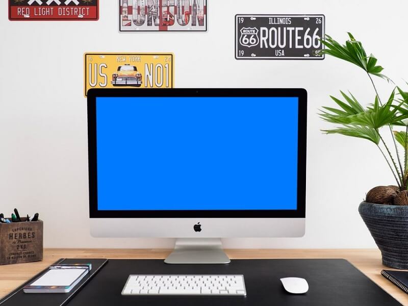 iMac in Home Office